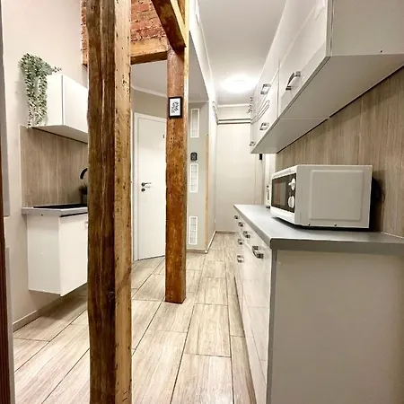 Mmrent Oak *